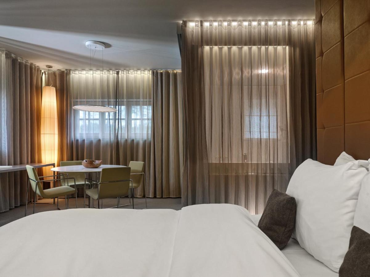 La Butte Aux Bois A Small Luxury Hotel Of The World Lanaken Exterior photo